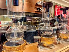 -星巴克臻选(上海中环广场2F店)