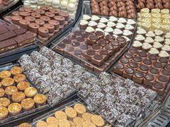 -Laderach 莱德拉(上海环贸iapm店)