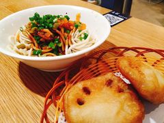 武汉热干面-文叔·湖北名小吃·小龙虾(华强北店)