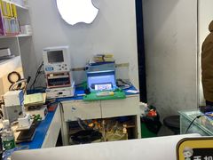 -修卜凡二手严选店·手机维修·回收租赁(川沙地铁站店)