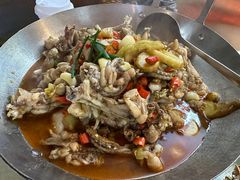 -昱龙大盆牛蛙馆(三兴街总店)