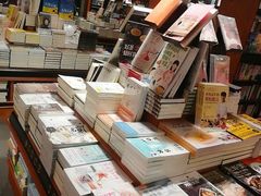 -SISYPHE BOOKS西西弗书店(龙湖滨江天街店)