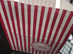 -红宝石·鲜奶小方·海派西点房(联洋店)