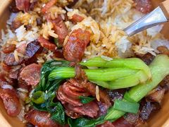 -煲仔皇腊味煲仔饭(经四万达店)