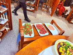 -乡土黄·鲜牛肉火锅·小龙虾(兴业街店)