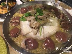 -小锅饭豆腐馆(建大店)