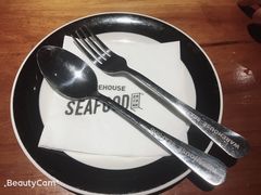 -仓库南洋海鲜小排档(柳河路店)