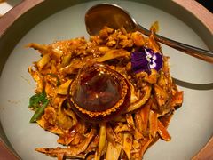 敲糖棒棒鸡-辛香汇·现炒川菜(淮海路百盛店)