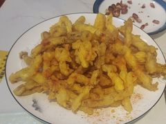 -雪乡人家东北菜·铁锅炖一切(高斯路店)