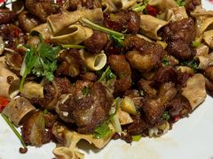 -超越海鲜屋(飞龙物业店)