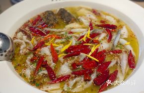 Old Jar Sichuan-style Acidic Cabbage and Perch