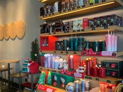 零售区-星巴克(潍坊胜利东街银座商城店)