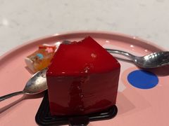 -水桶王国主题餐厅·聚会·生日派对·亲子活动·家庭套餐(亚龙湾希尔顿店)