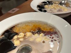 -RUXU入续糖水铺与包(卓悦中心店)