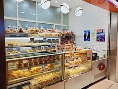 面包甜点陈列柜-白玉兰食品(甜云店)