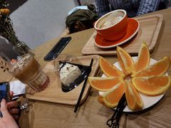 -藏猫猫咖啡主题馆(中央大道店)