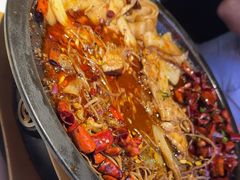 -鸣记脆皮烤鱼·海鲜烤鱼(三八广场店)