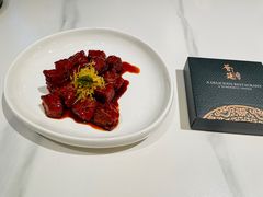 红酒泡牛仔粒-荟廷·晶萃(陆家嘴尚悦湾店)