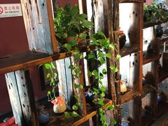 -大匠工房古船木艺术餐厅·猪肚鸡专门店(长白仙岛店)