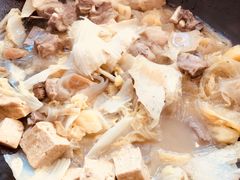 -粘豆包柴火铁锅炖