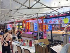 -刘姐啤酒鱼民族演艺餐厅(西街总店)