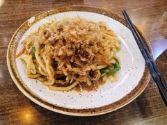 日式炒乌冬-犀牛家猪排
