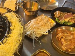 -胡悦里韩式烤肉(芝罘万达广场店)