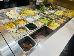 -愉肴麻辣香锅(中北镇店)