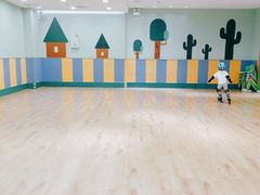 -乐翔轮滑(中庚漫游城店)