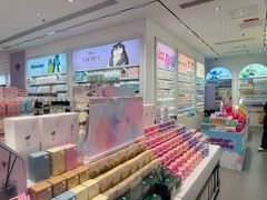 -名创优品(山东青岛华润万象城店)