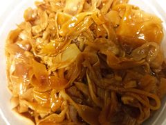 -海派美食·家宴海鲜青岛菜·石锅鲽鱼头(东方城店)