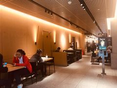 大堂-麦当劳(龙阳路店)