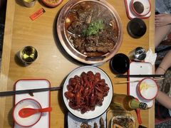 -虾弄弄海派小龙虾·牛羊蝎子火锅