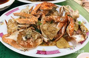 Stir-Fried Crab with Ginger and Scallion