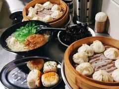 -老上海食惠裡小籠包生煎包