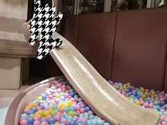 -水桶王国主题餐厅·聚会·生日派对·亲子活动·家庭套餐(亚龙湾希尔顿店)