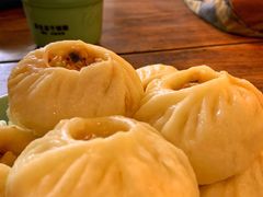 土猪肉山泉水包子-老清朝包子铺(开明街店)