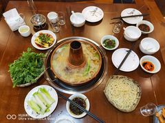 -岳记兴隆·青城腊排铜火锅(融创店)