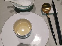 餐具摆设-蝶园·装修中(BFC外滩金融中心店)