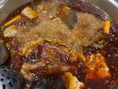 -肖肖酸萝卜鱼火锅(总店)