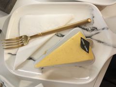 -UNI UNI(环亚凯瑟琳店)