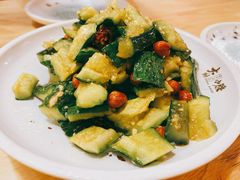 果仁拍黄瓜-大话小腰(鸟巢店)