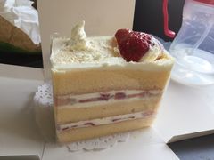 -花花卷卷·鲜食蛋糕(静安久光百货店)