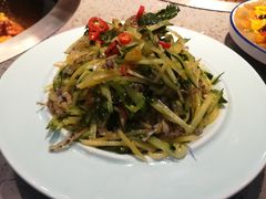 -山河屯铁锅炖(哈西站店)