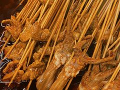 -拈签一笑黄牛肉辣卤串串