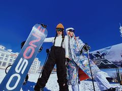 -亚布力新体委滑雪场