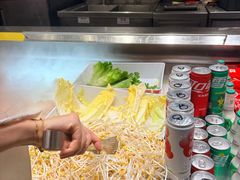 -成都你六姐·牛肉冒菜(信泰中心商场店)