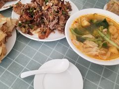 -知一馨香熏肉大饼(抚顺石化大学店)