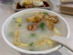 荔湾艇仔粥-银记肠粉店(赤岗店)