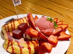 草莓pancake-Ufufu cafe(天神巷店)